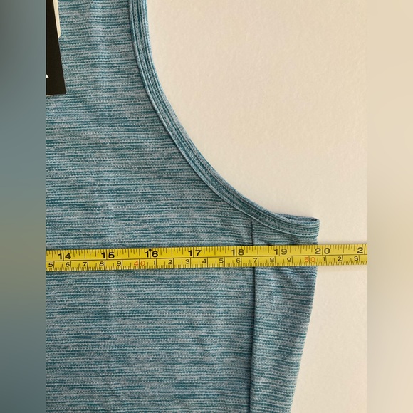 Adidas | NWT Women’s Athletic High Neck Sleeveless Top - Picture 8 of 8